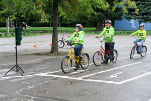 Fahrräder mögen sich ändern, aber Radfahren ist zeitlos  Fahrräder mögen sich ändern, aber Radfahren ist zeitlos