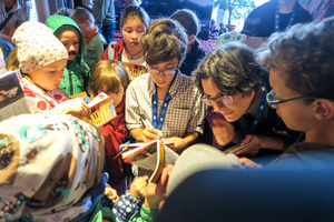 Überall Schnurrbärte Überall Schnurrbärte