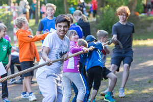 Sporttag – Buntes Treiben auf dem Gelände der weiterführenden Schule Sporttag – Buntes Treiben auf dem Gelände der weiterführenden Schule