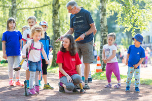Sporttag – Buntes Treiben auf dem Gelände der weiterführenden Schule Sporttag – Buntes Treiben auf dem Gelände der weiterführenden Schule