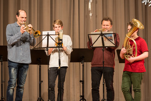 Frohe Weihnachten! Frohe Weihnachten!