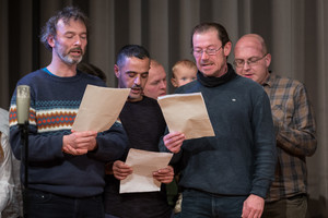 Frohe Weihnachten! Frohe Weihnachten!