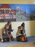 Theater, Theater, der Vorhang geht auf...