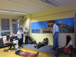 Theater, Theater, der Vorhang geht auf...