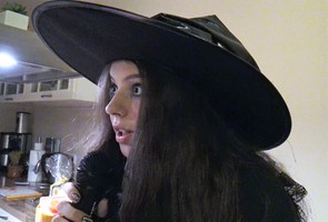 Hilfe der Faust geht um! Hilfe der Faust geht um!