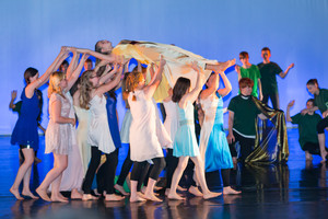 Tanzprojekt „Sommernachtstraum“ Tanzprojekt „Sommernachtstraum“