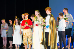 Tanzprojekt „Sommernachtstraum“ Tanzprojekt „Sommernachtstraum“