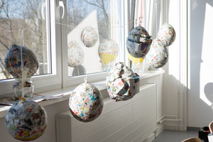 "Gestalte deinen eigenen Nischel" aus Pappmaschee "Gestalte deinen eigenen Nischel" aus Pappmaschee