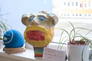 "Gestalte deinen eigenen Nischel" aus Pappmaschee "Gestalte deinen eigenen Nischel" aus Pappmaschee