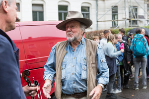 Eine Verbeugung vor den Opfern nationalsozialistischer Verbrechen