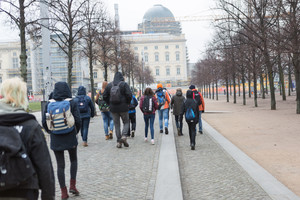 Stolpersteine führen nach Berlin Stolpersteine führen nach Berlin