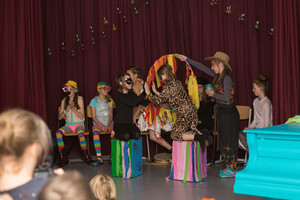 Kunst wäscht den Staub des Alltags von der Seele Kunst wäscht den Staub des Alltags von der Seele