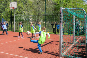 Frühling, Sonne, Fußballschuhe Frühling, Sonne, Fußballschuhe