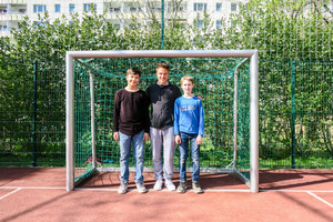 Frühling, Sonne, Fußballschuhe Frühling, Sonne, Fußballschuhe