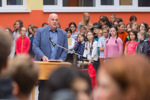 Endlich – Unser neues Schulhaus wird eingeweiht Endlich – Unser neues Schulhaus wird eingeweiht