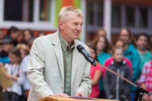 Endlich – Unser neues Schulhaus wird eingeweiht Endlich – Unser neues Schulhaus wird eingeweiht