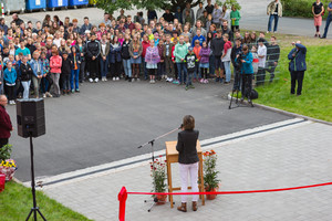 Endlich – Unser neues Schulhaus wird eingeweiht Endlich – Unser neues Schulhaus wird eingeweiht
