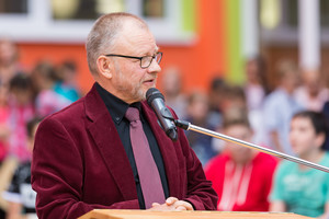 Endlich – Unser neues Schulhaus wird eingeweiht Endlich – Unser neues Schulhaus wird eingeweiht