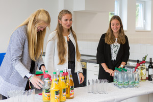 Endlich – Unser neues Schulhaus wird eingeweiht Endlich – Unser neues Schulhaus wird eingeweiht