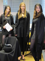 Theater, Theater, der Vorhang geht auf... Theater, Theater, der Vorhang geht auf...