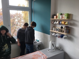 Renovierung der Klassenräume der 8/9 A Renovierung der Klassenräume der 8/9 A