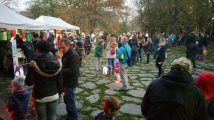 Montessori-Schüler erleuchten die Chemnitzer Nacht