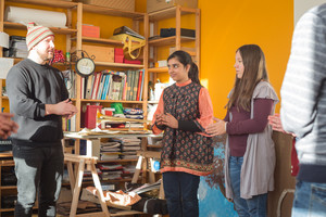 Eine Bande Musiker geht um im Schulhaus Eine Bande Musiker geht um im Schulhaus