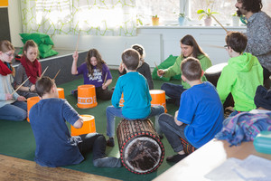 Eine Bande Musiker geht um im Schulhaus Eine Bande Musiker geht um im Schulhaus