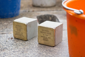 Eine Verbeugung vor den Opfern nationalsozialistischer Verbrechen Eine Verbeugung vor den Opfern nationalsozialistischer Verbrechen