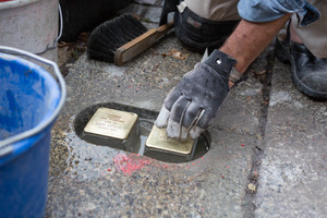Eine Verbeugung vor den Opfern nationalsozialistischer Verbrechen Eine Verbeugung vor den Opfern nationalsozialistischer Verbrechen