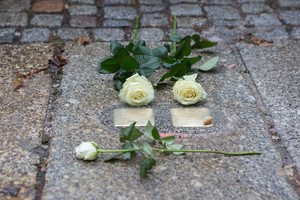 Eine Verbeugung vor den Opfern nationalsozialistischer Verbrechen Eine Verbeugung vor den Opfern nationalsozialistischer Verbrechen