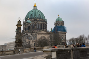 Stolpersteine führen nach Berlin Stolpersteine führen nach Berlin