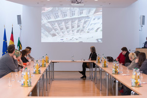 Stolpersteine führen nach Berlin Stolpersteine führen nach Berlin