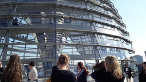 Von springenden Hammeln und der Aura der Macht